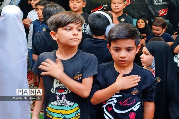برگزاری مراسم آیین سوگواره کودکان عاشورایی در ناحیه ۶ مشهد مقدس