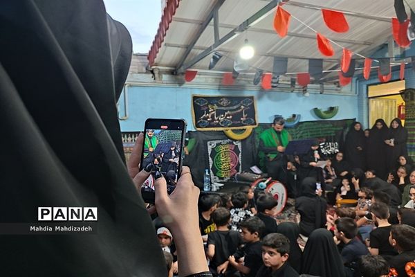 برگزاری مراسم آیین سوگواره کودکان عاشورایی در ناحیه ۶ مشهد مقدس