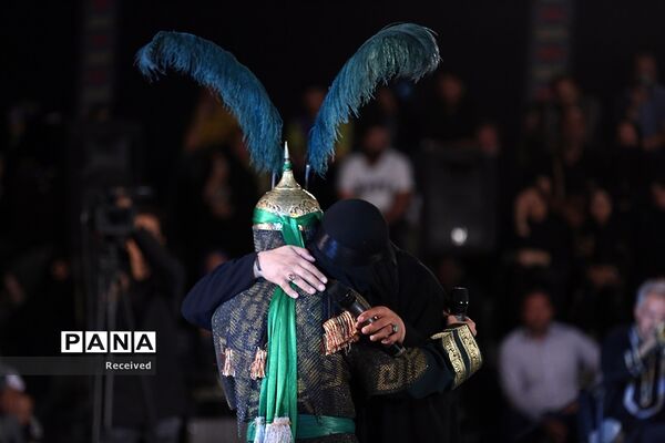 تعزیه‌های «شبیه نور» در پردیس تئاتر تهران با حضور سفیر استرالیا و ترکیه