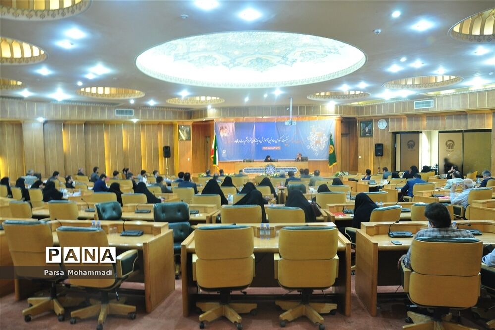 بیست و یکمین نشست کشوری معاونان آموزشی و نمایندگان نشریات رشد