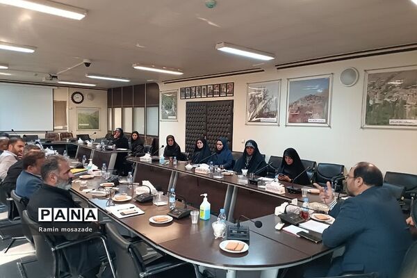 نشست کارگروه عفاف و حجاب شورای فرهنگ عمومی در رودهن