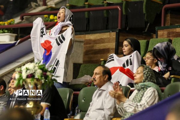 دیدار تیم‌های والیبال کره جنوبی و پاکستان