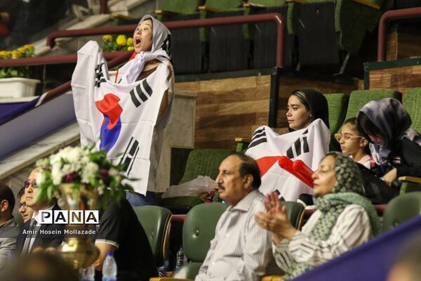 دیدار تیم‌های والیبال کره جنوبی و پاکستان