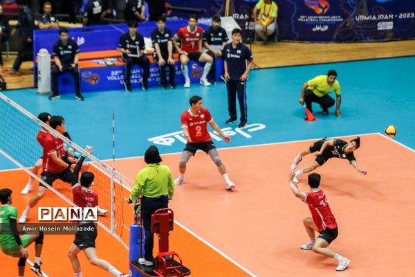 دیدار تیم‌های والیبال کره جنوبی و پاکستان