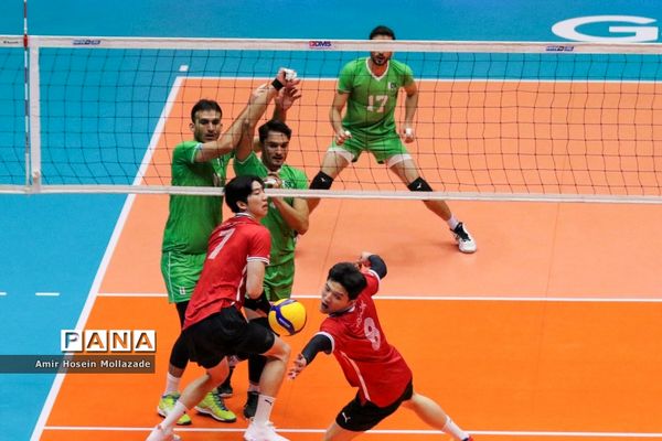 دیدار تیم‌های والیبال کره جنوبی و پاکستان