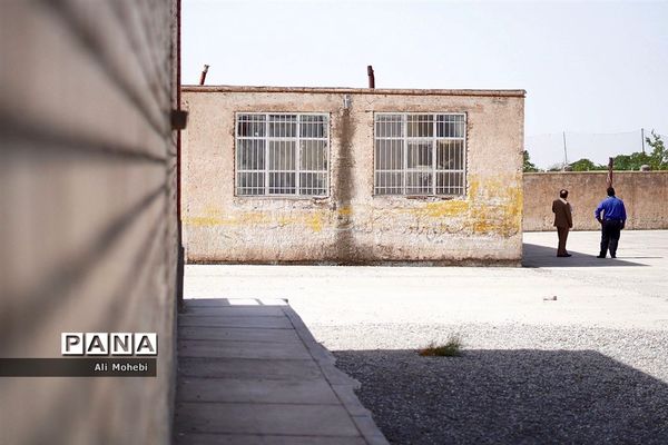 بازدید از پروژه مهر مدارس کاشمر