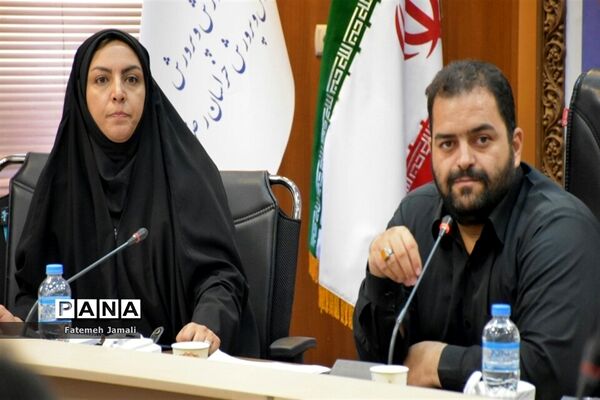 دوره تربیت مدیران منتخب مدارس متوسطه استان بر اساس سند تحول بنیادین