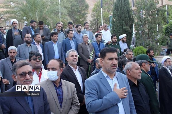 حضور در گلزار شهدا به مناسبت هفته دولت