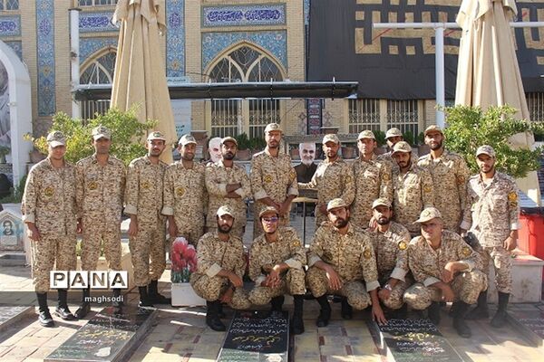 حضور در گلزار شهدا به مناسبت هفته دولت