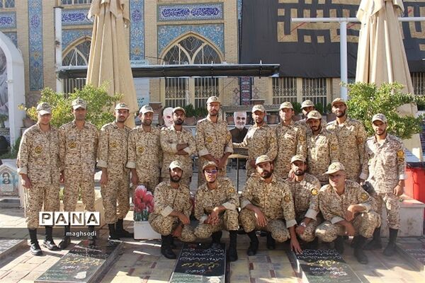 حضور در گلزار شهدا به مناسبت هفته دولت