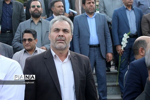 حضور در گلزار شهدا به مناسبت هفته دولت