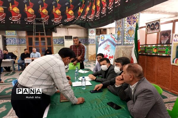 برپایی میز خدمت در مصلی نماز جمعه بهبهان به مناسبت هفته دولت
