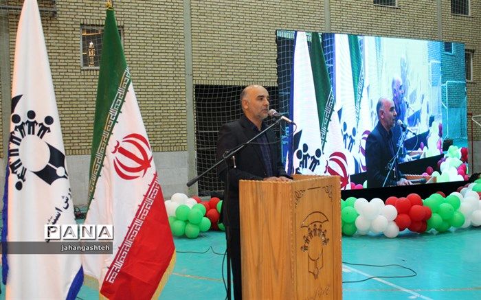 حضور دانش‌آموزان با نیازهای ویژه در میادین ورزشی تجلی اراده و خودباوری است