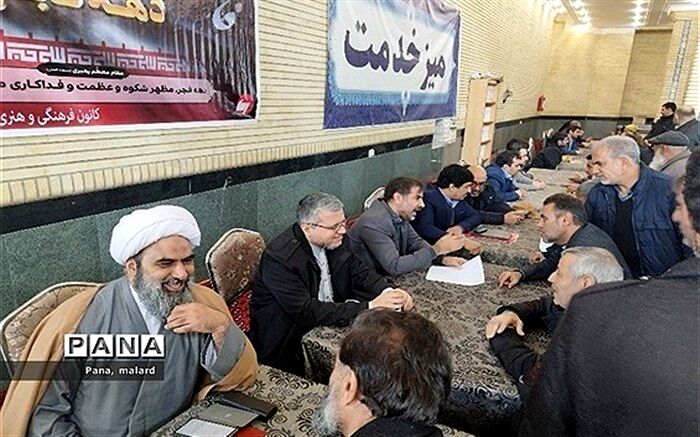 برگزاری میز خدمت در نمازجمعه ملارد/فیلم