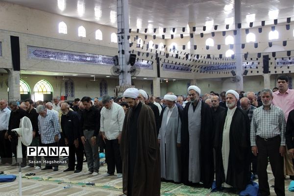 برگزاری  نماز جمعه شهرستان اسلامشهر و برپایی میزخدمت به مناسبت هفته دولت