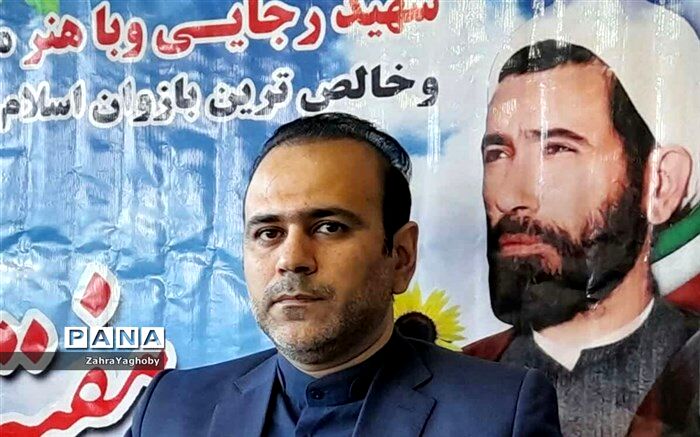 هدف اصلی دشمن تخریب نظام و دولت است