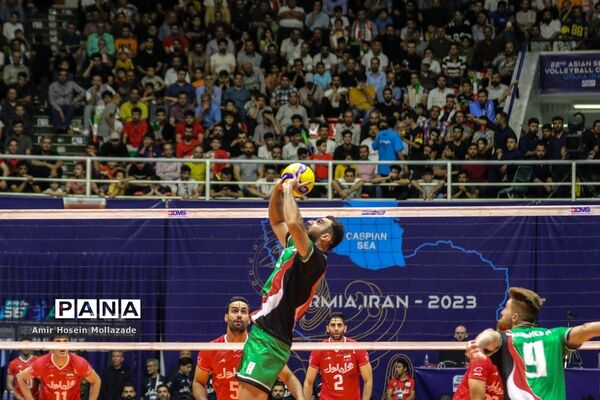 دیدار تیم‌های ایران و عراق در لیگ والیبال مردان آسیا