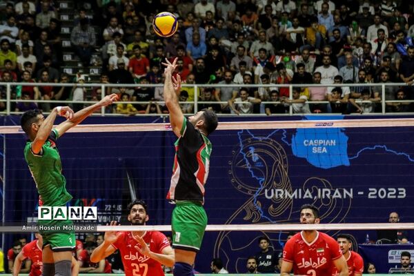 دیدار تیم‌های ایران و عراق در لیگ والیبال مردان آسیا