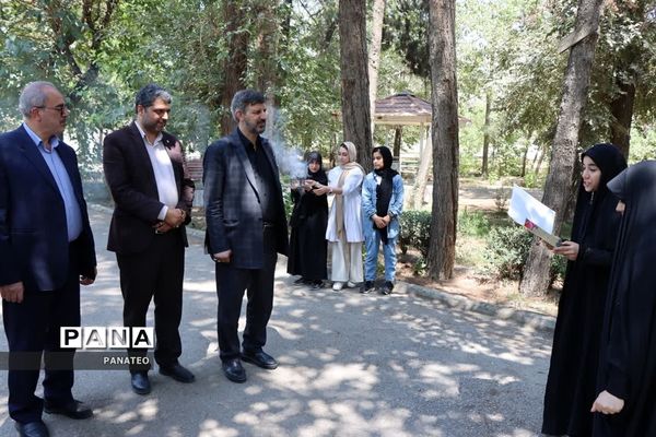 بازدید معاون پرورشی و فرهنگی وزارت آموزش و پرورش از اردوی استانی مثبت هشتادیا