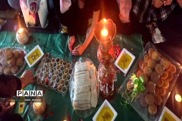 برگزاری مراسم عزاداری و سفره حضرت رقیه(س) توسط پایگاه حضرت زهرا(س)
