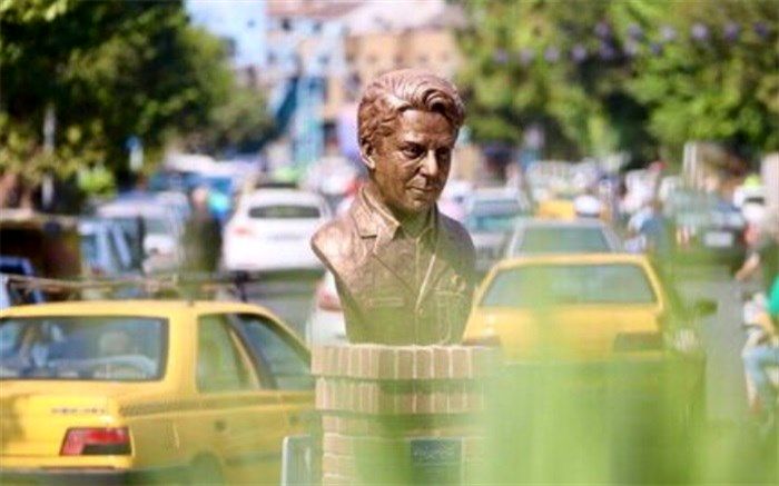 رونمایی از سردیس یکی از مفاخر چشم‌پزشکی کشور در روز پزشک