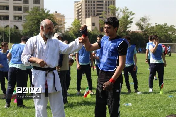 آیین جشنواره اردوهای یک روزه تابستانه