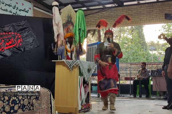 اجتماع فرزندان حسینی ومادران زینبی با اجرای گروه تعزیه چهارده معصوم (ع) در محله سعدی