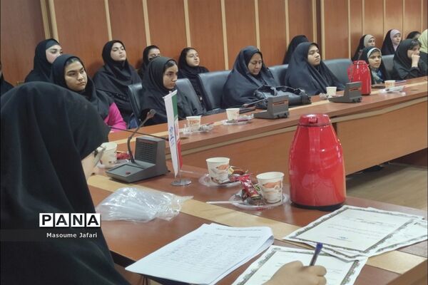 تجلیل از خبرنگاران برتر پانای استان گلستان
