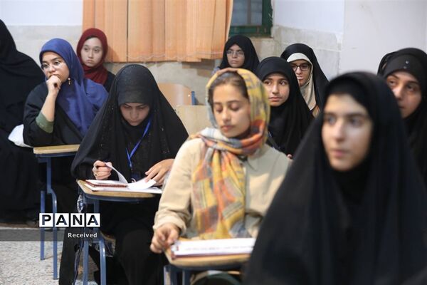 برگزاری کلاس‌ها و کارگاه‌های آموزشی در نخستین روز اردوی پویش کتابخوانی «هیس طوری»