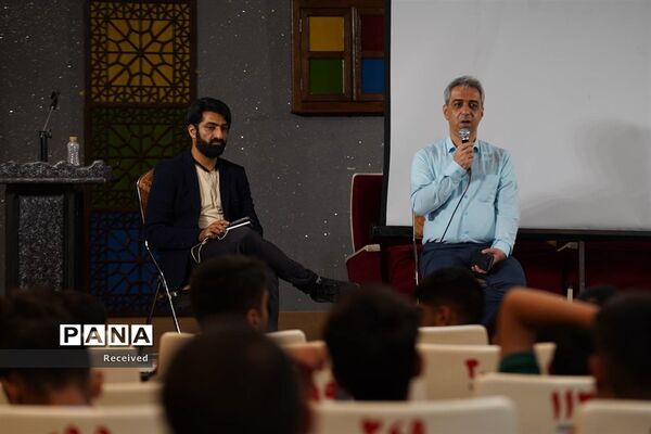 برگزاری کلاس‌ها و کارگاه‌های آموزشی در نخستین روز اردوی پویش کتابخوانی «هیس طوری»