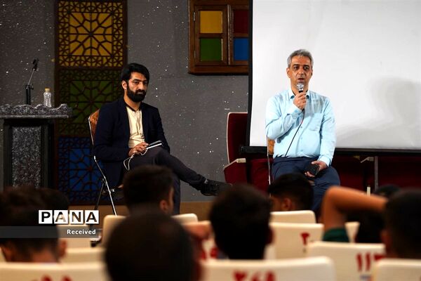 برگزاری کلاس‌ها و کارگاه‌های آموزشی در نخستین روز اردوی پویش کتابخوانی «هیس طوری»