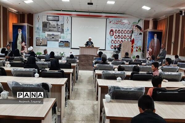 محفل قرآنی و اختتامیه کلاس‌های قرآن در شهرستان مه ولات