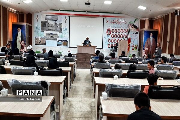محفل قرآنی و اختتامیه کلاس‌های قرآن در شهرستان مه ولات