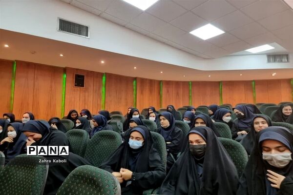بازدید دانش‌آموزان آموزش و پرورش اسلامشهر از دانشگاه قرآن و حدیث شهرری