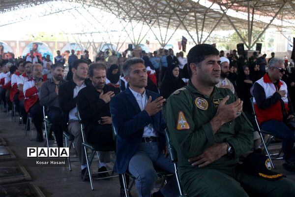 تجدید بیعت مسئولان استانی با شهیدان در اولین روز از هفته دولت