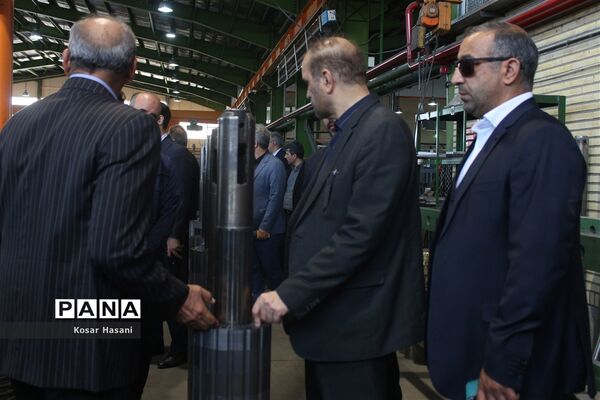 تجدید بیعت مسئولان استانی با شهیدان در اولین روز از هفته دولت