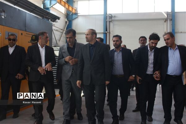 تجدید بیعت مسئولان استانی با شهیدان در اولین روز از هفته دولت