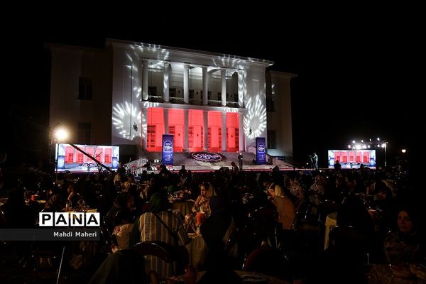 آیین اختتامیه پویش کتاب‌خوانی هیس‌طوری