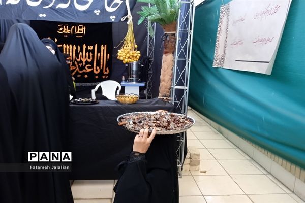 موکب‌داری نمادین اربعین در محفل دختران بهشتی