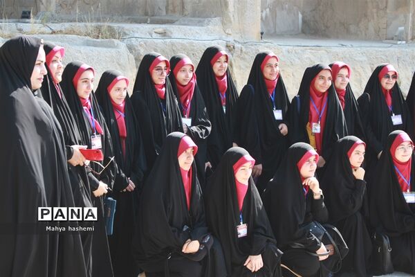فوق برنامه‌های مسابقات قرآن، عترت و نماز با میزبانی کرمانشاه