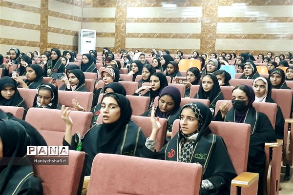 مراسم اعزام و بدرقه زیارت اولی‌های استان فارس به حرم امام رضا(ع)