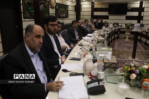 جلسه ستاد ثبت نام استانی و شورای معاونان اداره‌کل آموزش و پرورش استان بوشهر