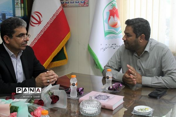 تجلیل از دانش‌آموز برتر چهل و یکمین دوره مسابقات کشوری قرآن، عترت و نماز استان بوشهر