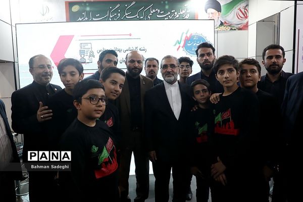 افتتاح نمایشگاه روایت خدمت