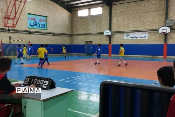 برگزاری بازی دوستانه بین تیم‌های فوتبال دانش‌آموزی ایران و افغانستان در شهرستان پیشوا