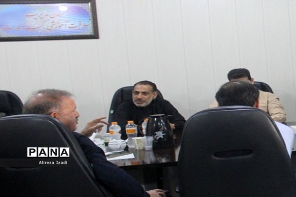 نشست هم‌اندیشی طرح ملی بازگشایی مدارس استان بوشهر