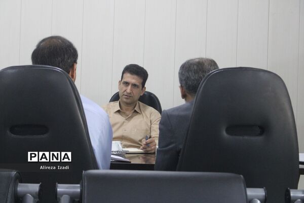 نشست هم‌اندیشی طرح ملی بازگشایی مدارس استان بوشهر