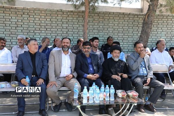 افتتاح ۵ زمین چمن مصنوعی همزمان با هفته دولت در منطقه تبادکان