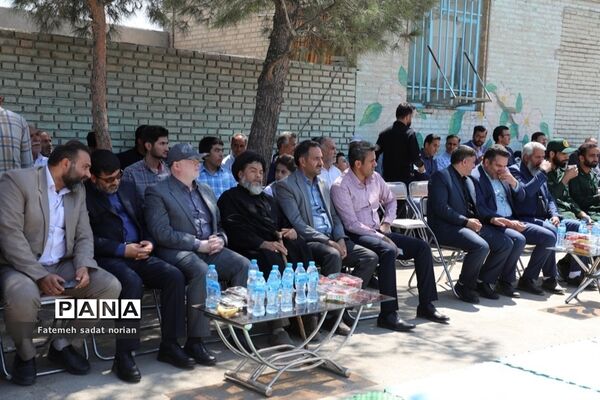 افتتاح ۵ زمین چمن مصنوعی همزمان با هفته دولت در منطقه تبادکان