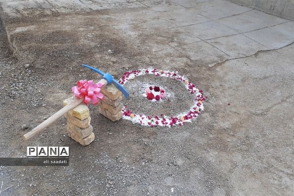کلنگ‌زنی ساخت فضای آموزشی جدید در روستای  احمد‌آباد شهرستان کلات